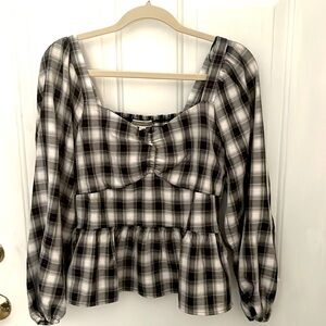 Black and white peasant top.  Size L